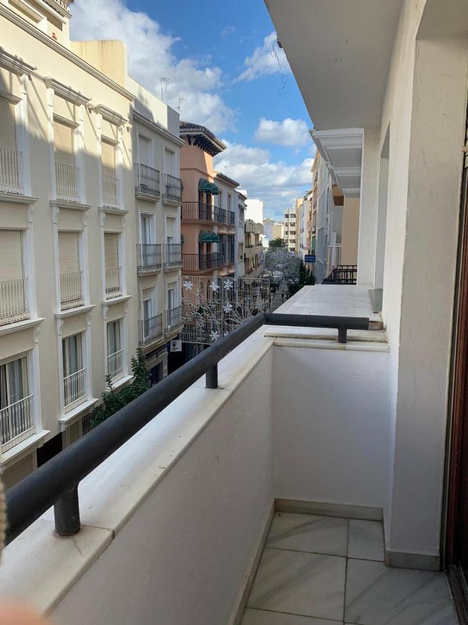 Beachfront Primera Linea De Playa En Casco Antiguo Estepona Zewnętrze zdjęcie