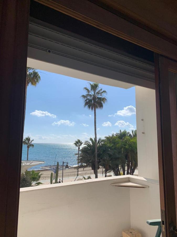 Beachfront Primera Linea De Playa En Casco Antiguo Estepona Zewnętrze zdjęcie