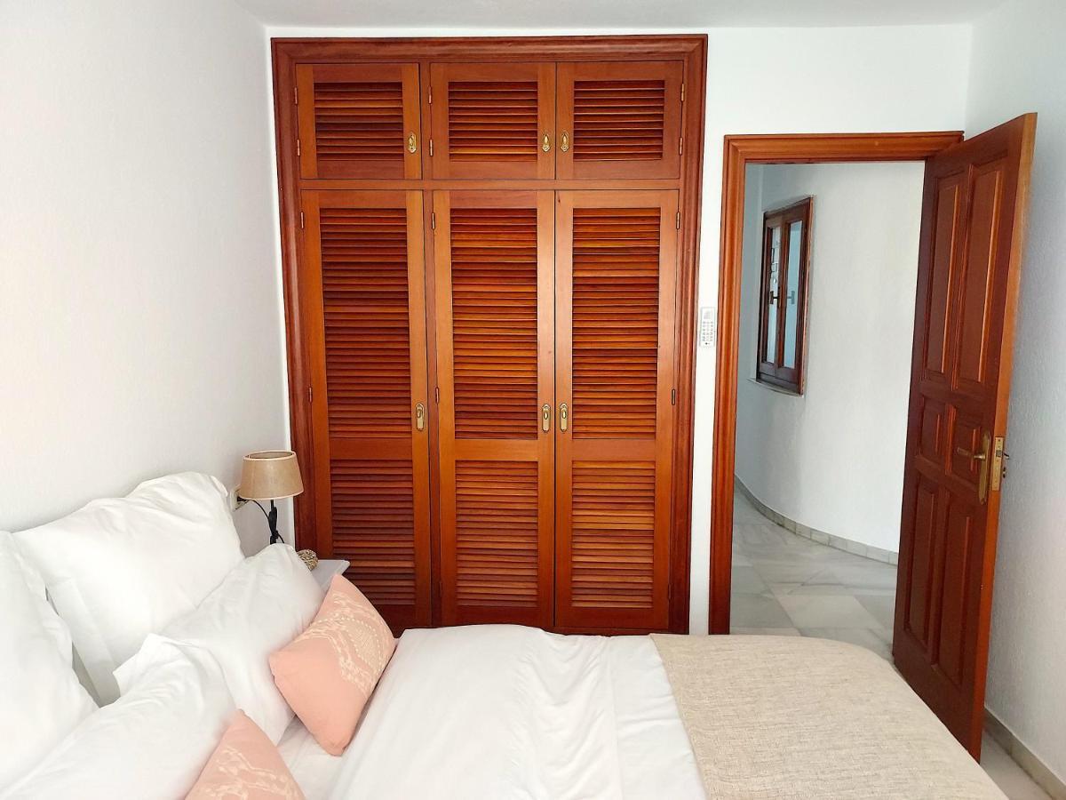 Beachfront Primera Linea De Playa En Casco Antiguo Estepona Zewnętrze zdjęcie